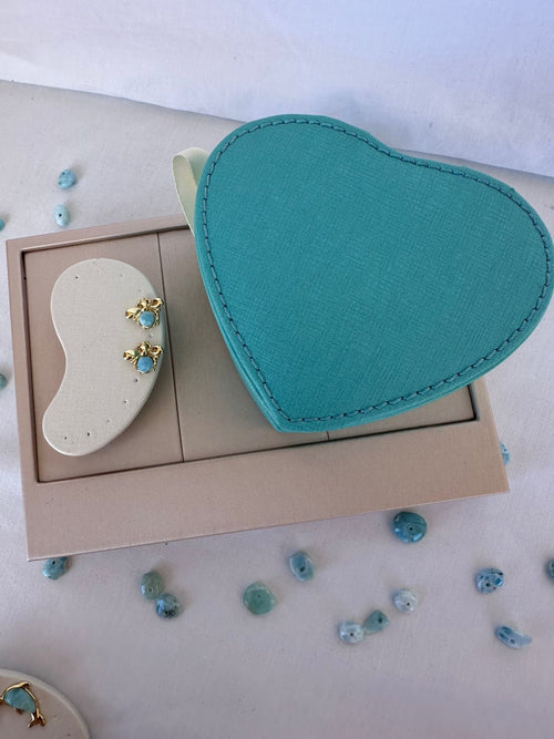 Par aretes abeja larimar original laminado oro vista superior